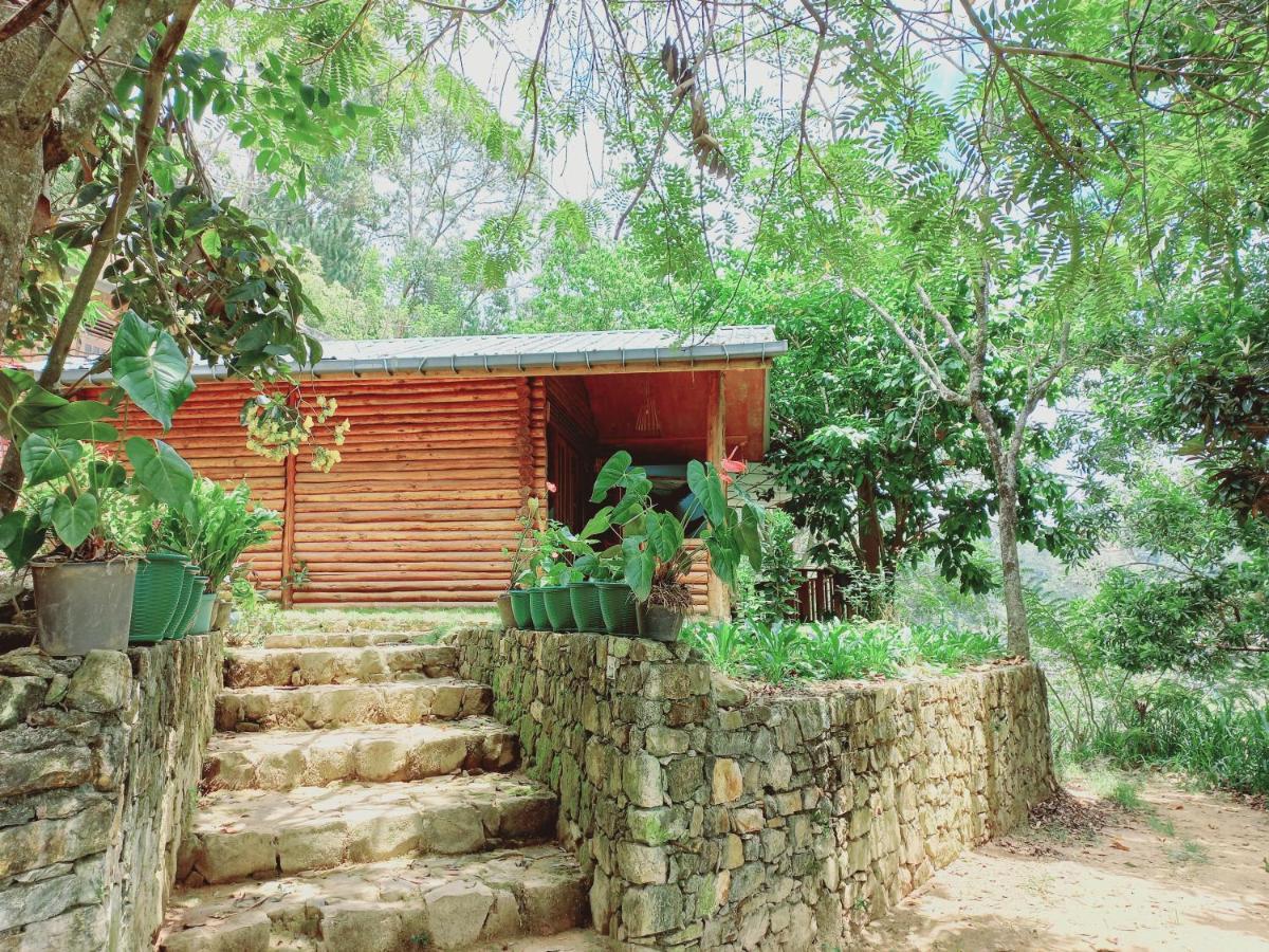 Felicity Inn Ella Exterior photo
